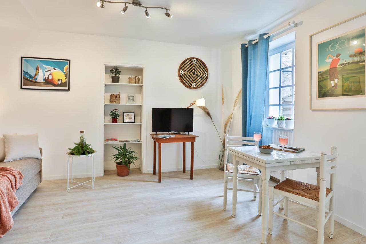 Sunny Studio Terrasse, Hypercentre La Plage A 2 Pas ! レ・サ​​ーブル・ドロンヌ エクステリア 写真