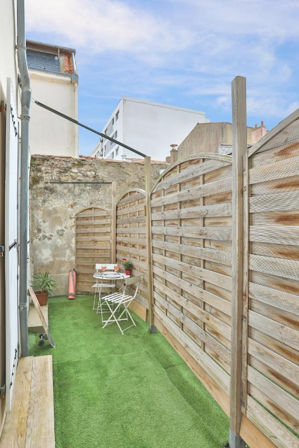 Sunny Studio Terrasse, Hypercentre La Plage A 2 Pas ! レ・サ​​ーブル・ドロンヌ エクステリア 写真