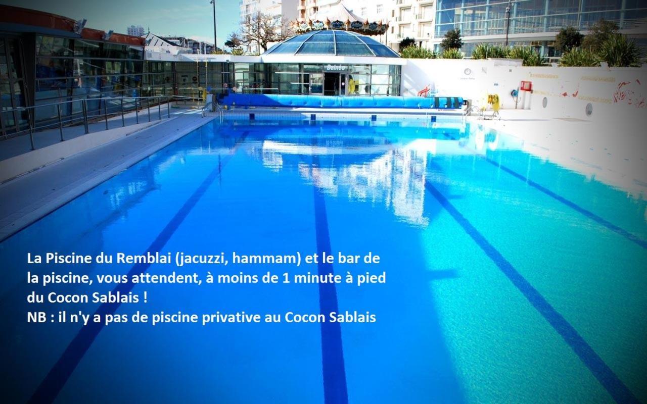 Sunny Studio Terrasse, Hypercentre La Plage A 2 Pas ! レ・サ​​ーブル・ドロンヌ エクステリア 写真
